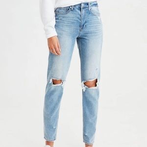 American Eagle Mom Jeans